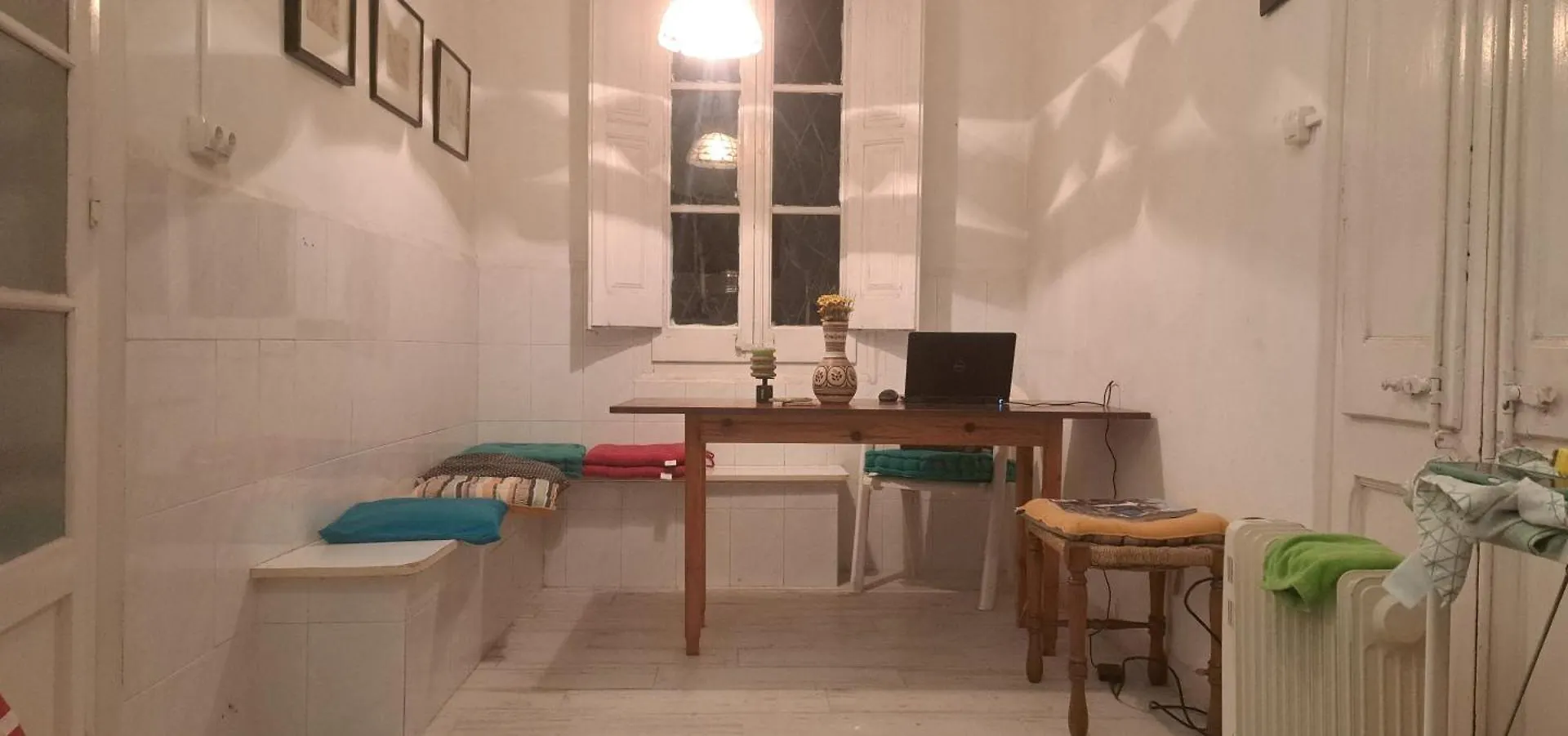 Atenea Room By The Beach - Claire Homes Castelldefels Homestay