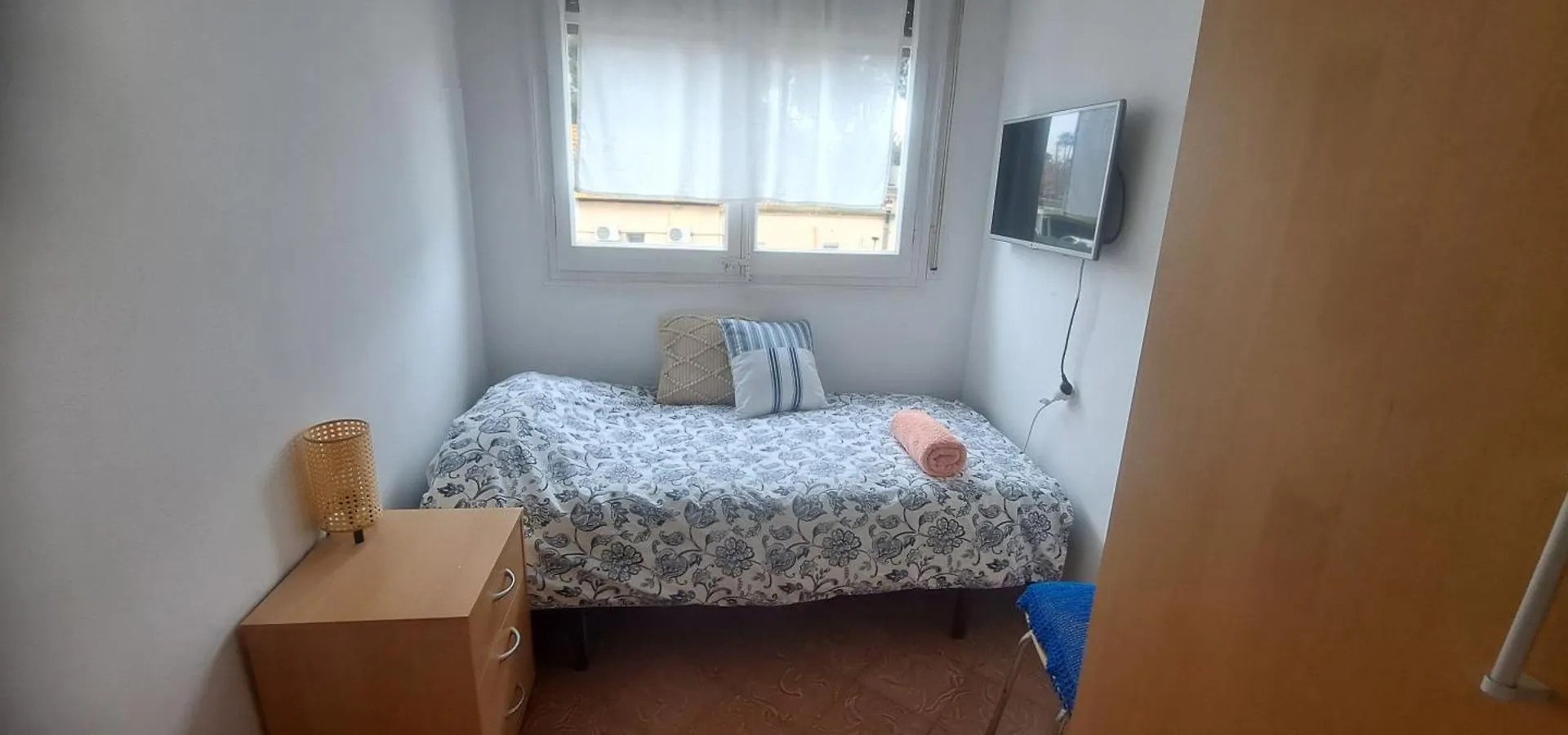 Atenea Room By The Beach - Claire Homes Castelldefels