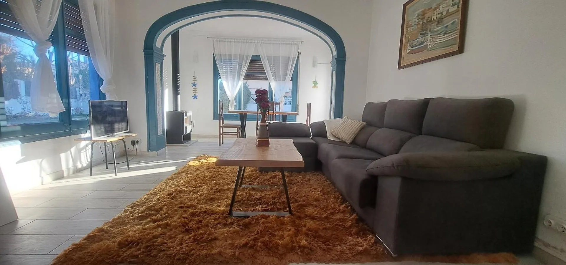 Homestay Atenea Room By The Beach - Claire Homes Castelldefels